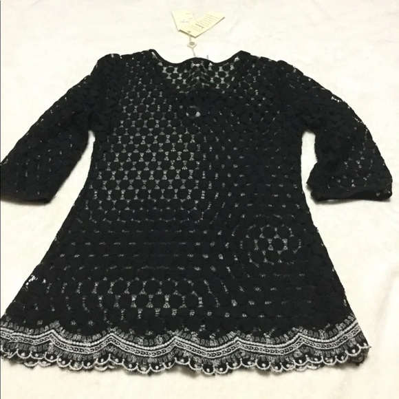 Solitaire Blouse - Picture 2 of 4